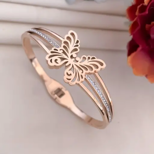🦋 Rose Radiance – Butterfly A.D Diamond Kada