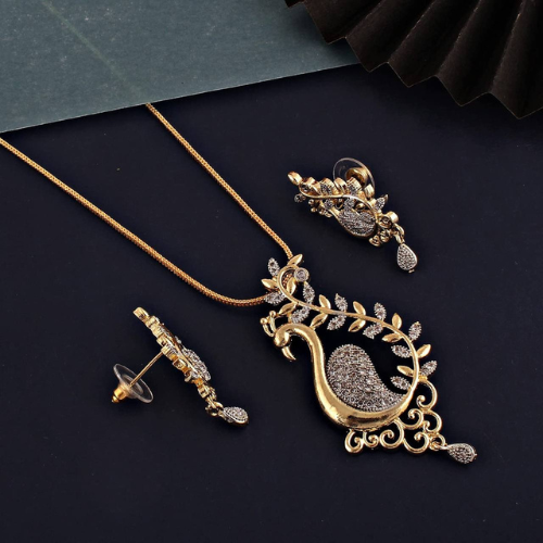 Minimalist Solitaire Pendant Set for Daily Use